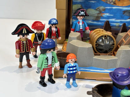 Playmobil Take Along Pirates Treasure Chest 14x Figures & Lots of Accessories