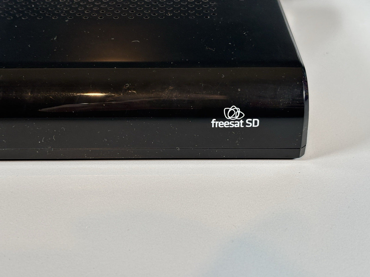 Bush Freesat SD Digital Satellite TV Receiver Set Top Box with Remote BFSAT02SD