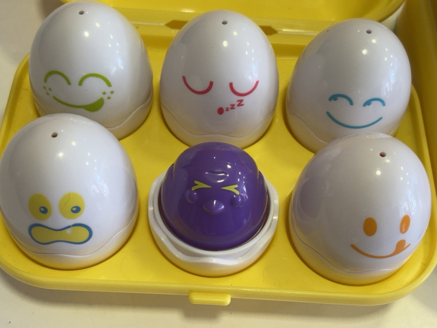 1 X POP UP TOY by FUNTIME & 1 X TOMY Hide and Squeak Eggs Interactive Toy