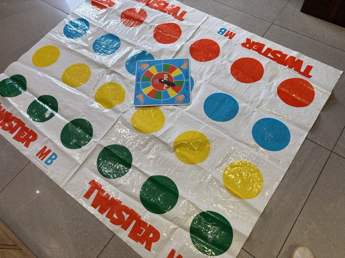 Twister Game 25th Anniversary Edition 1993, MB Games Vintage Retro