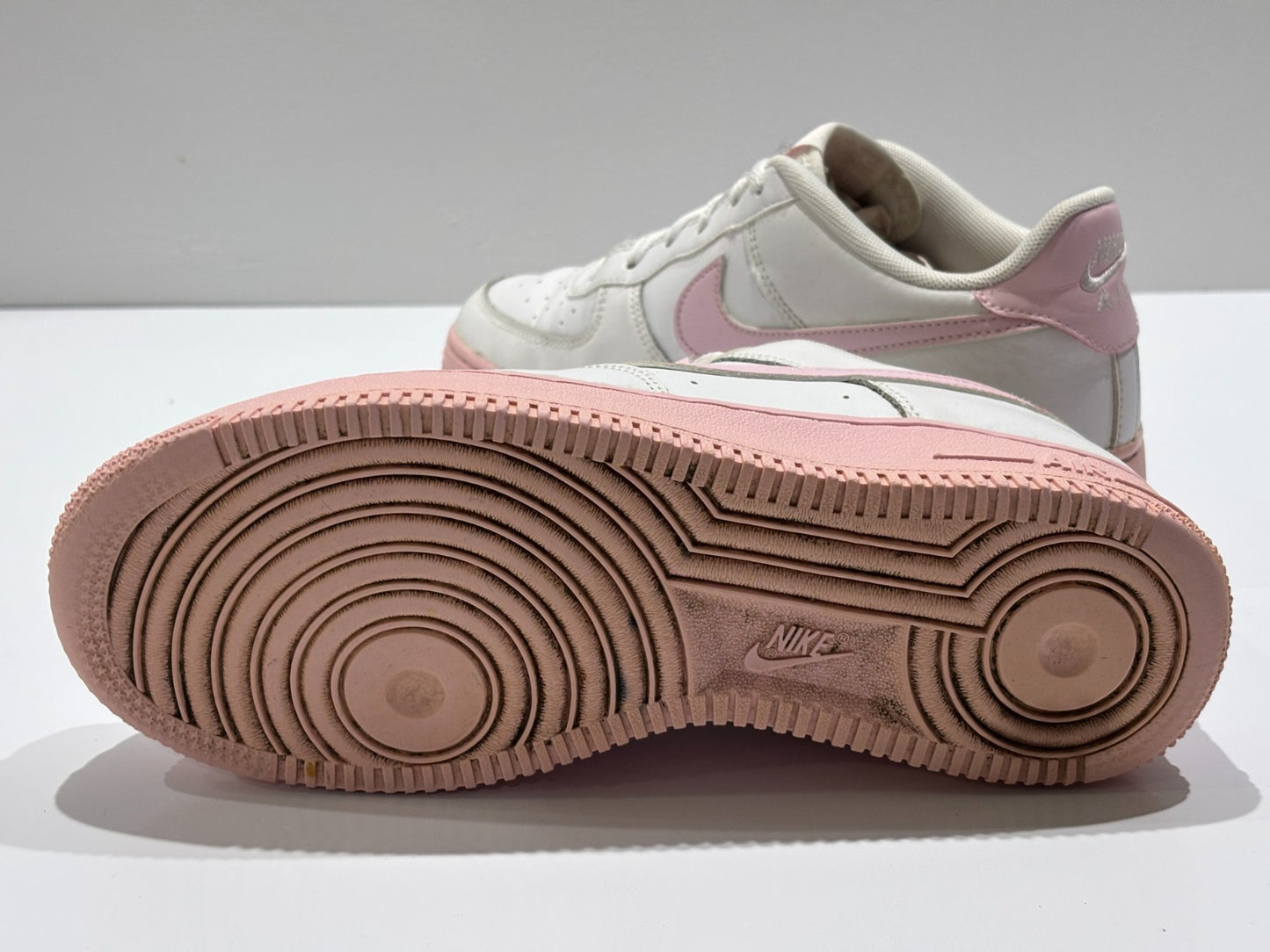 NIKE AIR FORCE 1 LOW ‘WHITE PINK’ SIZE UK 5