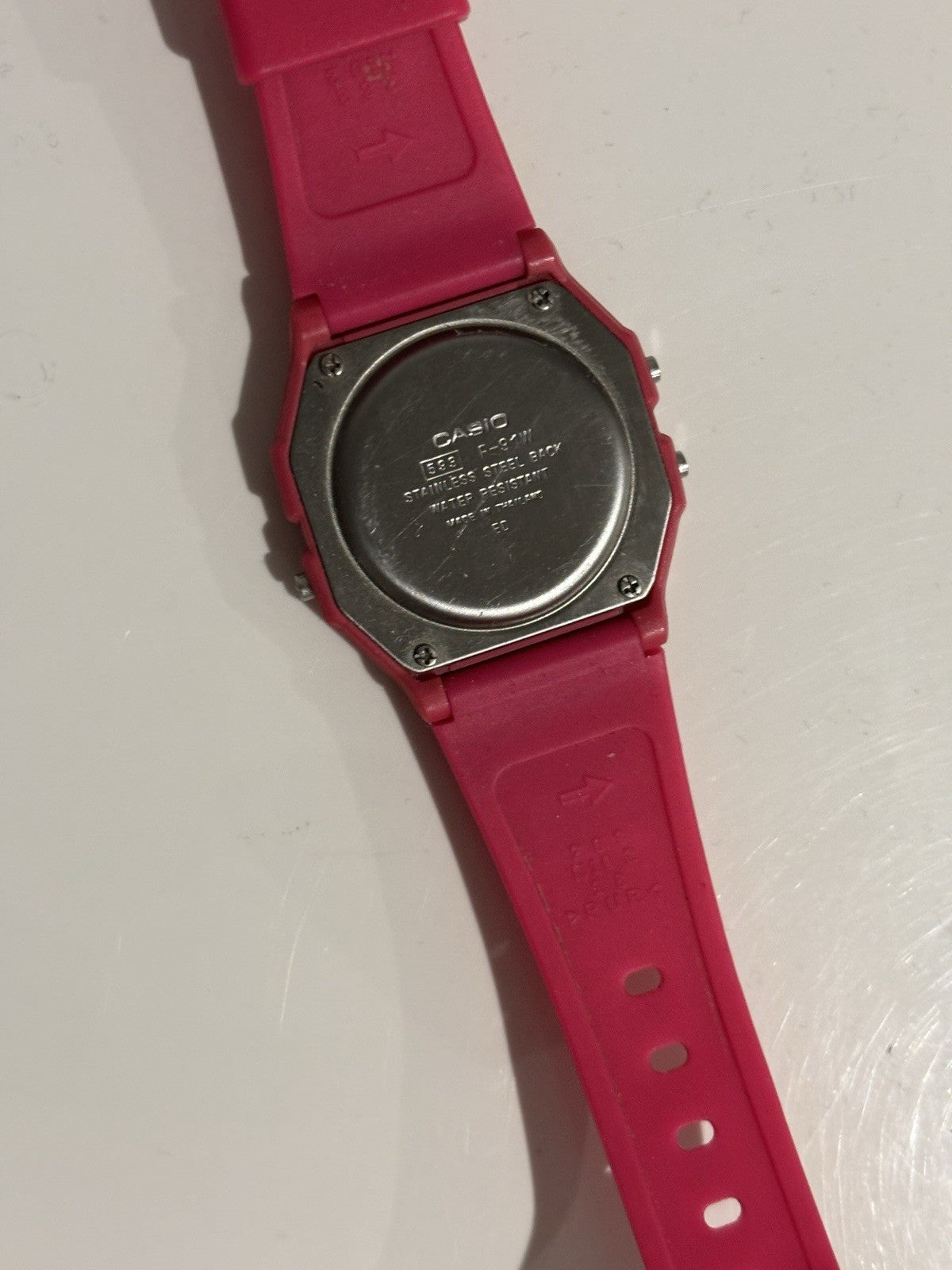 Casio F91W Vibrant PINK Resin Strap Casual Watch CASIO F-91WC-4AEF-  Men Women