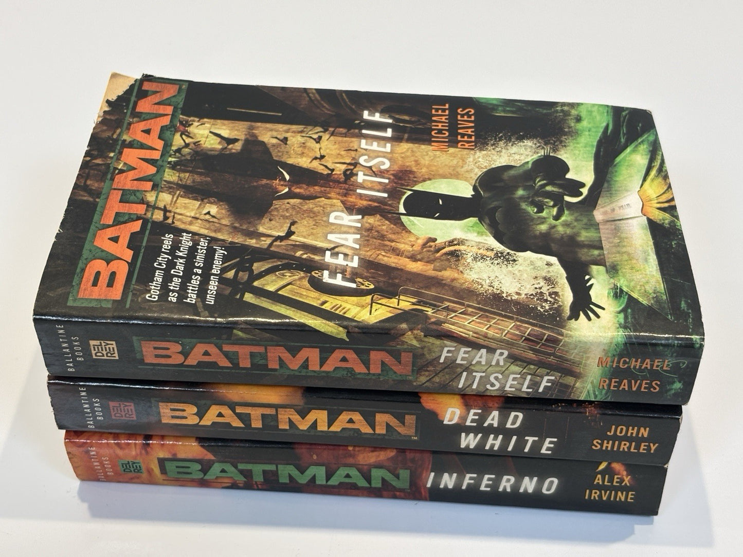 Batman Paperback Book Lot Fear Itself, Dead White, Inferno