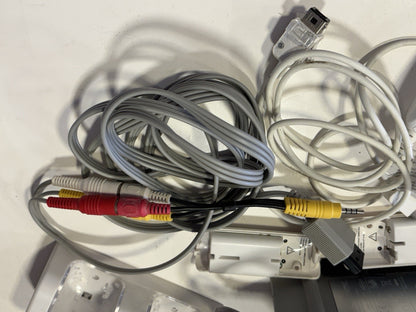 Nintendo Wii Console 2x Controllers 2x Wheels  2x Battery Charger Pack and Acc'