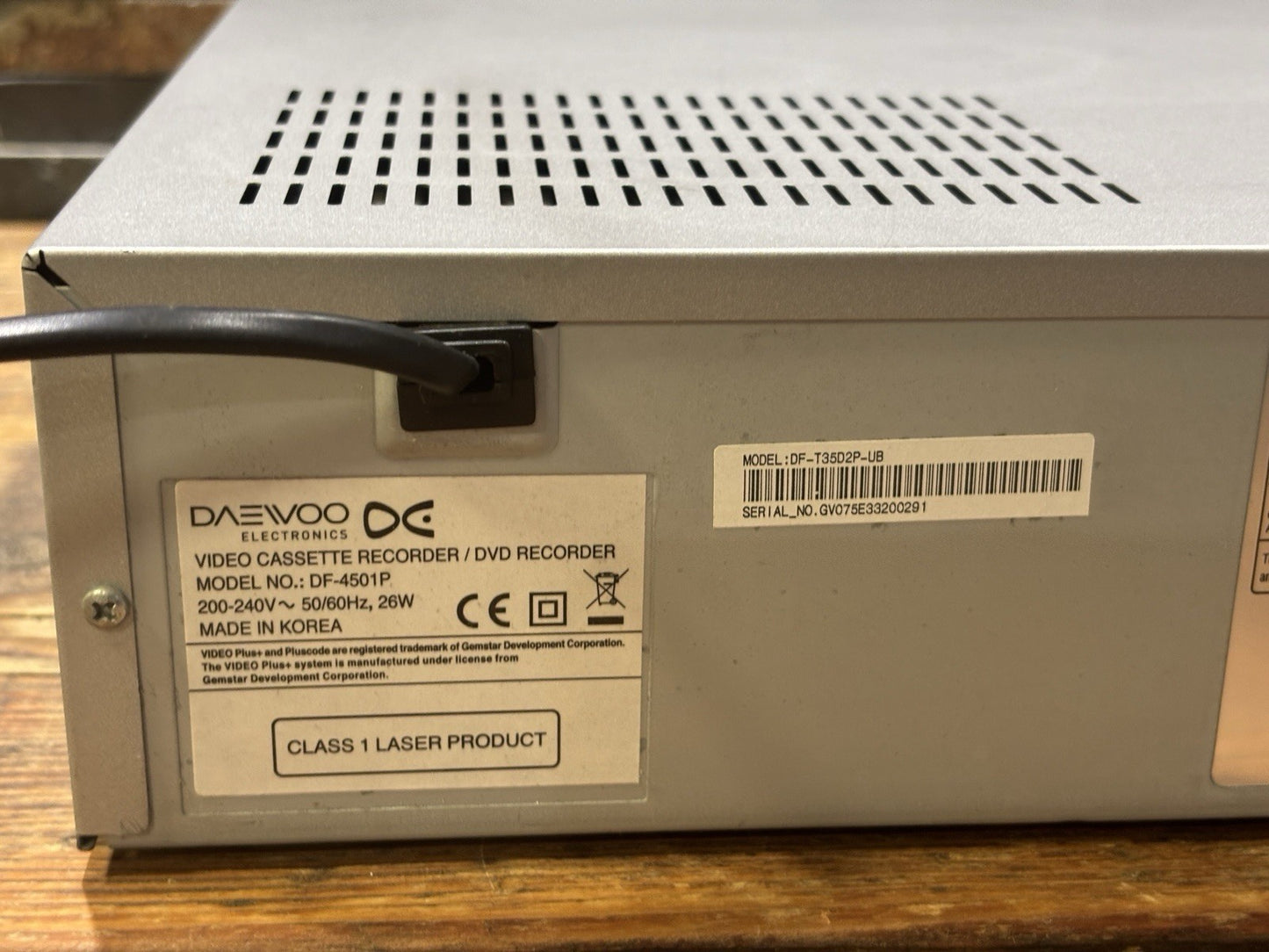 Daewoo DF-4501P DVD VCR VHS Transfer Combo 6-Head Nicam Hi-Fi With Remote