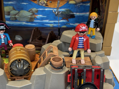 Playmobil Take Along Pirates Treasure Chest 14x Figures & Lots of Accessories