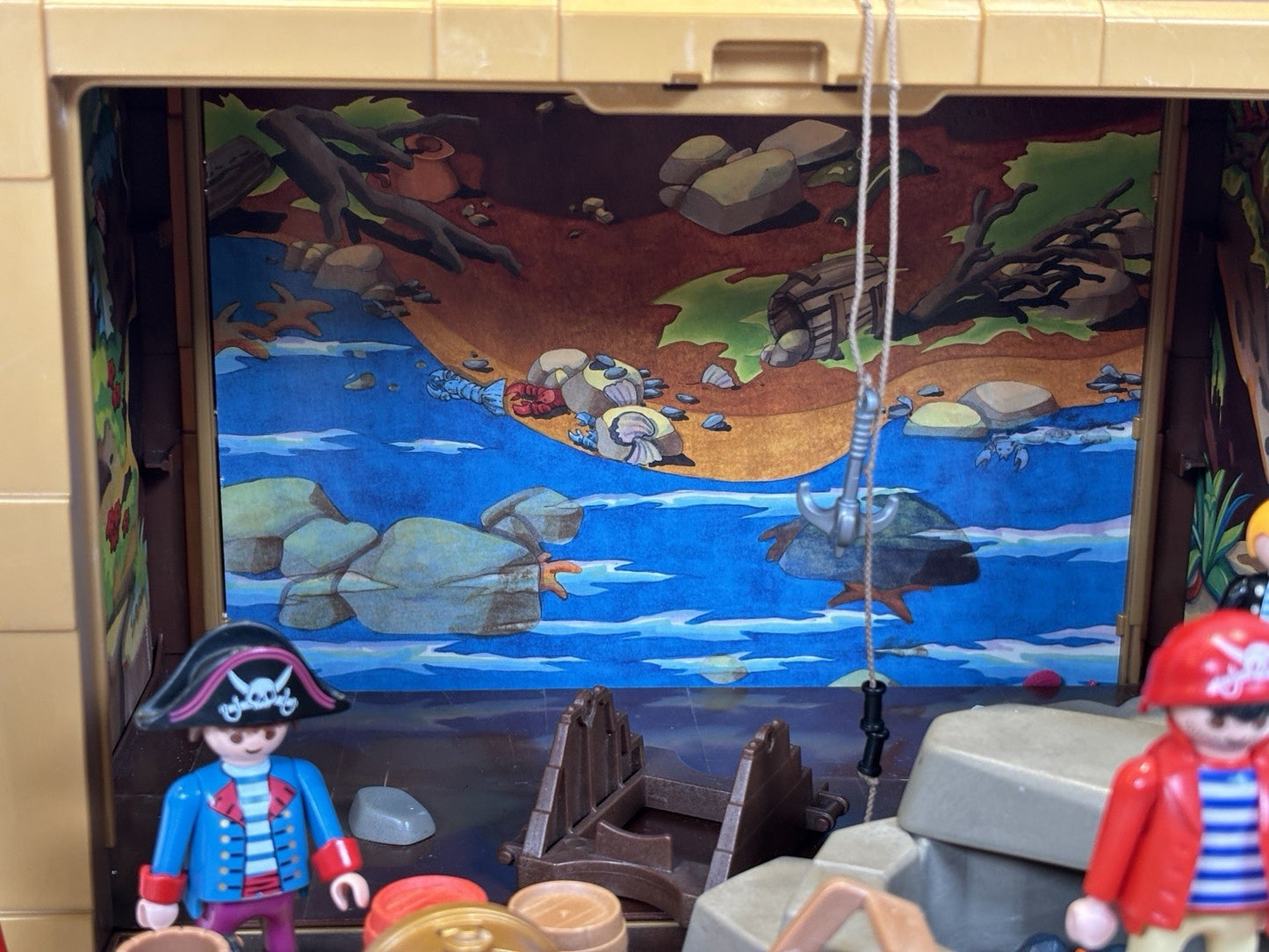 Playmobil Take Along Pirates Treasure Chest 14x Figures & Lots of Accessories