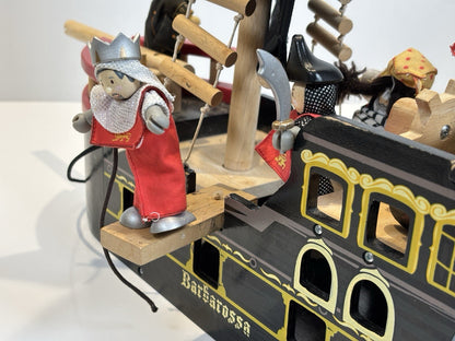 Le Toy Van Barbarossa Pirate Ship & 8x Character Figures