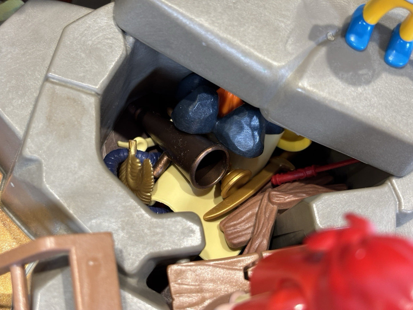 Playmobil Take Along Pirates Treasure Chest 14x Figures & Lots of Accessories