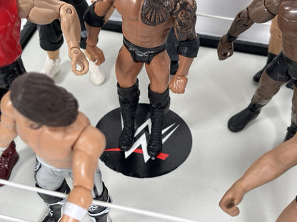 WWE Wrestlemania 2010 Spring Loaded Ring + 8 Figures Including The Rock & Cena