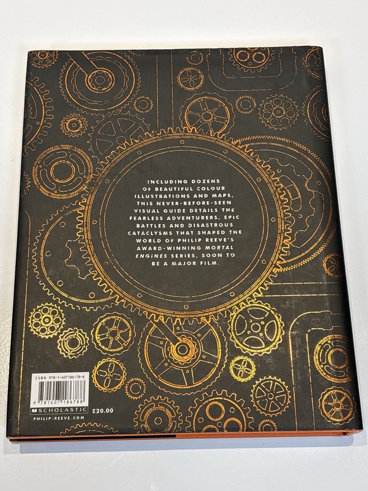 The Illustrated World Of Mortal Engines By Philip Reeve And Jeremy Levett
